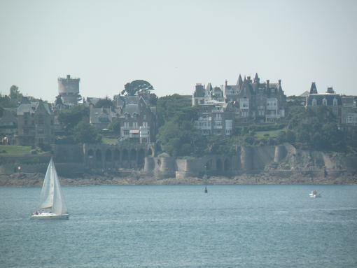  la plage de l'Ecluse vue depuis Saint-Malo